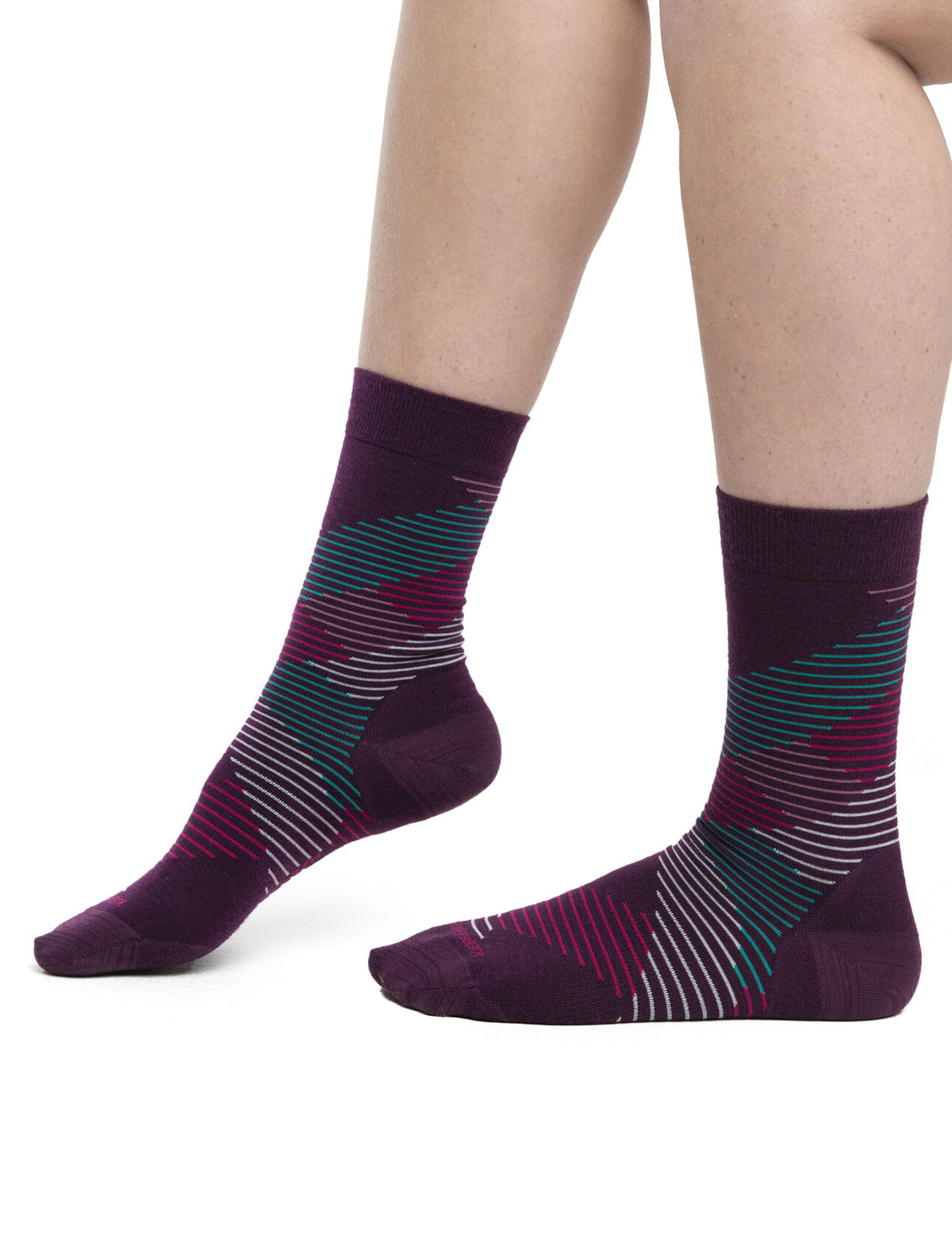 Lifestyle Fine Gauge Crew Dashes